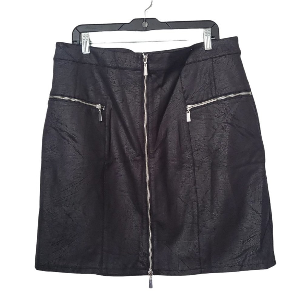 Black Zippered Women's Skirt